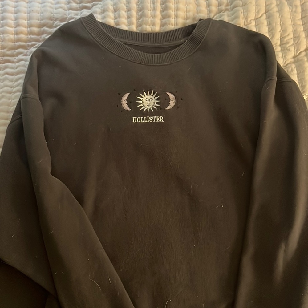 Brand new. Hasn’t been worn!! It’s been sitting in my closet!